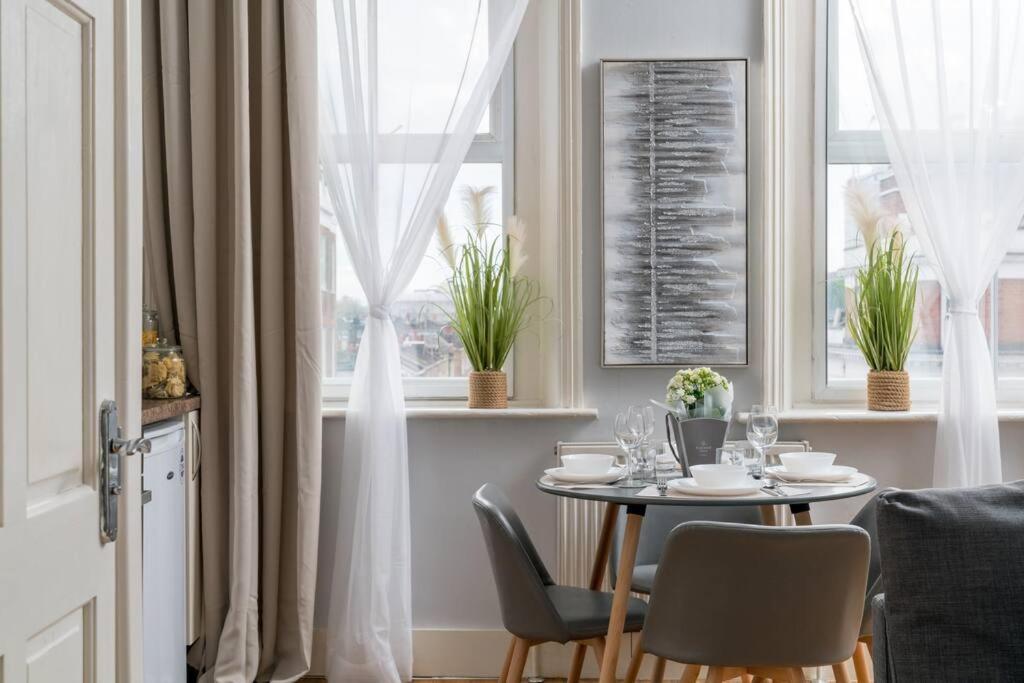Апартаменты Cozy 1 Bed For 4 Paddington Лондон Экстерьер фото